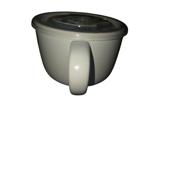 Sanrio Hello Kitty Soup Cereal bowl Mug Pressure Release Lid 24 Oz - Picture 3 of 4